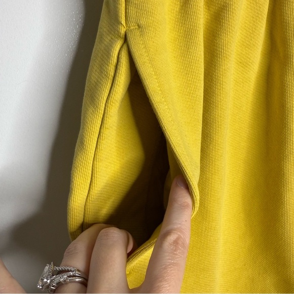 Madhappy - Earth Day Fleece Sweat Shorts Yellow - XS NWT - Picture 5 of 13